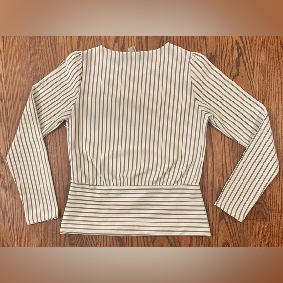 57 - H&M white and navy stripe long sleeve top - Picture 3 of 4
